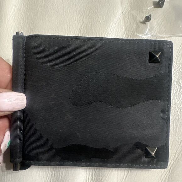Authentic VALENTINO Rock Studs Camouflage Nylon Money Clip Bifold Wallet/4AG0617 - Picture 12 of 13